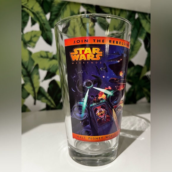 Rare 2014 Hollywood Studios Star Wars Weekend Commemorative Glass - Picture 2 of 6